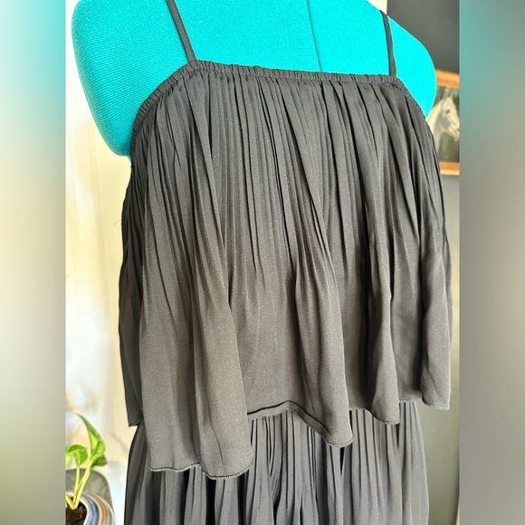 Spaghetti Strap Elastic Waist Square Neck Ruffle Rompers small black - Picture 2 of 10